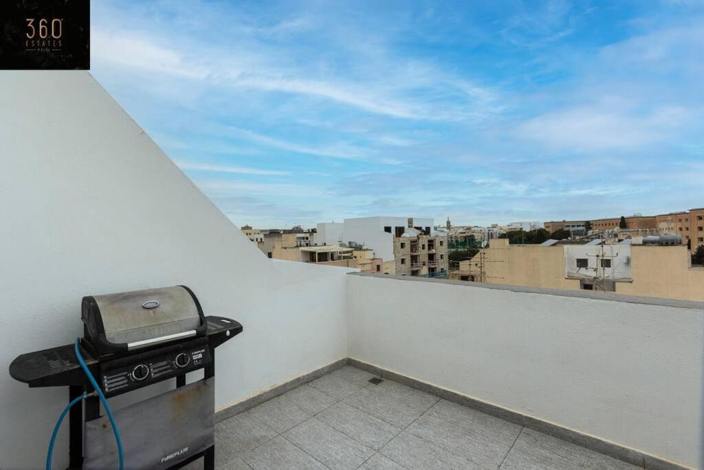 Spacious, Beautiful Central Penthouse With Bbq By 360 Estates Pietà 외부 사진